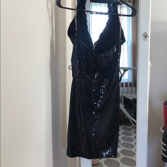 Sexy little black dress - Picture 2 of 3